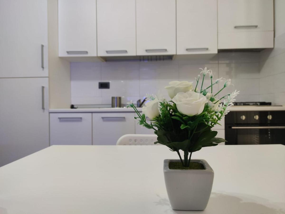 Darsena Lux Apartment Фьюмичино Экстерьер фото