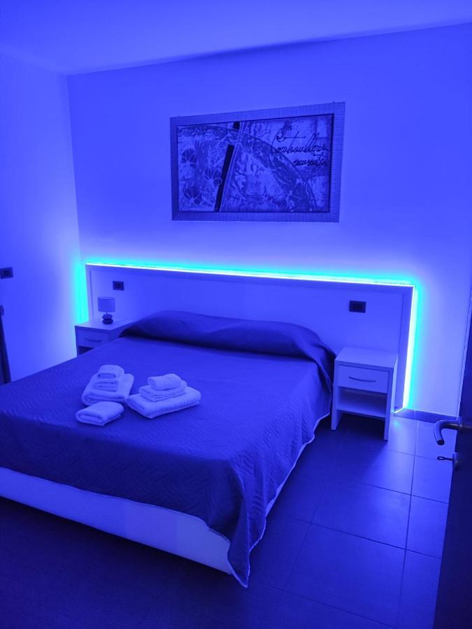 Darsena Lux Apartment Фьюмичино Экстерьер фото